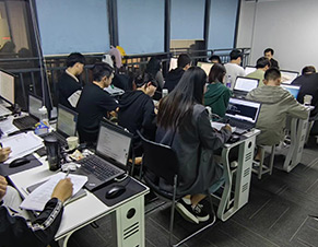 培训现场学习氛围