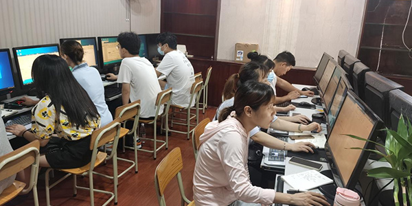 学习现场