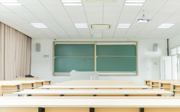 学校