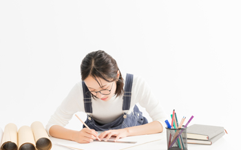 在校学生