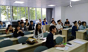 老师授课