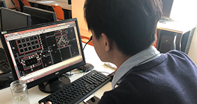 学员电脑制作绘画图